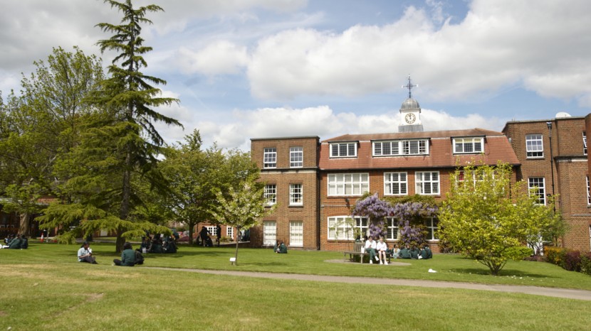 picture of St Helen's School